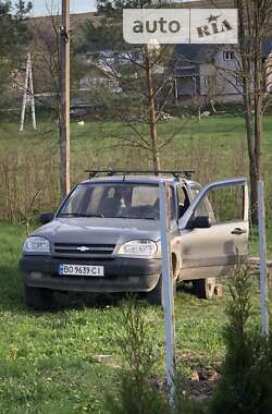 Позашляховик / Кросовер Chevrolet Niva 2005 в Бережанах