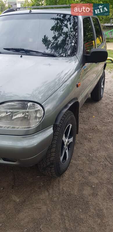 Позашляховик / Кросовер Chevrolet Niva 2007 в Дергачах