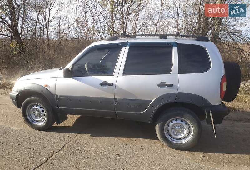 Внедорожник / Кроссовер Chevrolet Niva 2007 в Николаеве