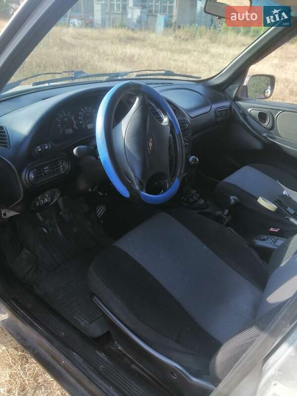 Позашляховик / Кросовер Chevrolet Niva 2008 в Зіньківі