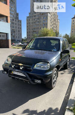 Внедорожник / Кроссовер Chevrolet Niva 2004 в Днепре