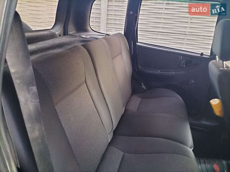Позашляховик / Кросовер Chevrolet Niva 2008 в Рівному фото 3 Позашляховик / Кросовер Chevrolet Niva 2008 в Рівному