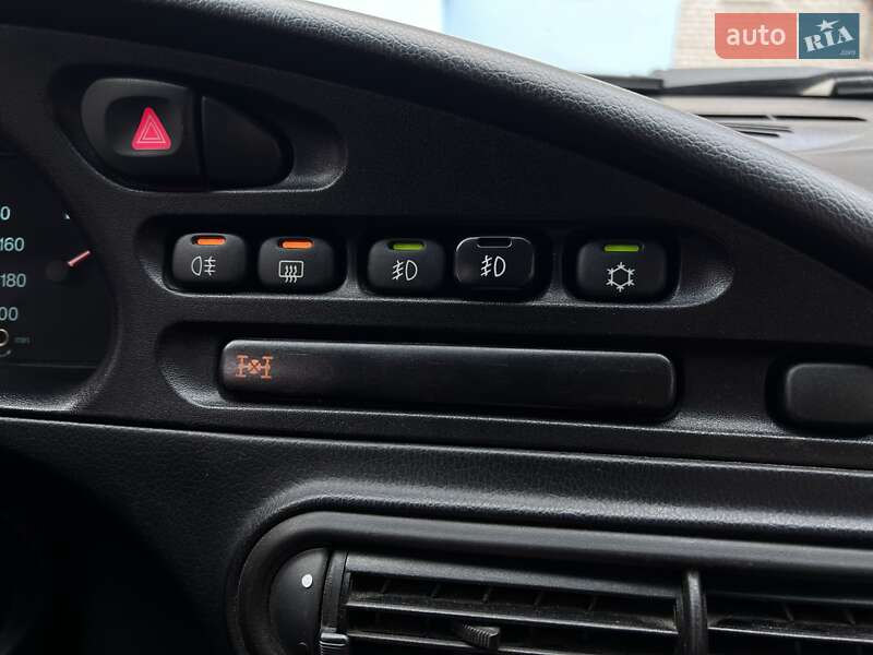 Внедорожник / Кроссовер Chevrolet Niva 2008 в Звягеле