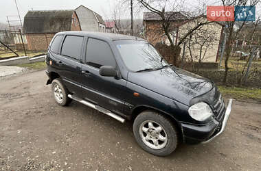 Внедорожник / Кроссовер Chevrolet Niva 2006 в Хмельницком