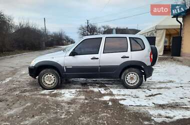 Позашляховик / Кросовер Chevrolet Niva 2011 в Тернополі