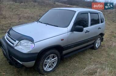 Позашляховик / Кросовер Chevrolet Niva 2005 в Березівці