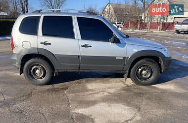 Позашляховик / Кросовер Chevrolet Niva 2011 в Козелеці