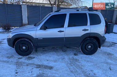 Позашляховик / Кросовер Chevrolet Niva 2011 в Козелеці