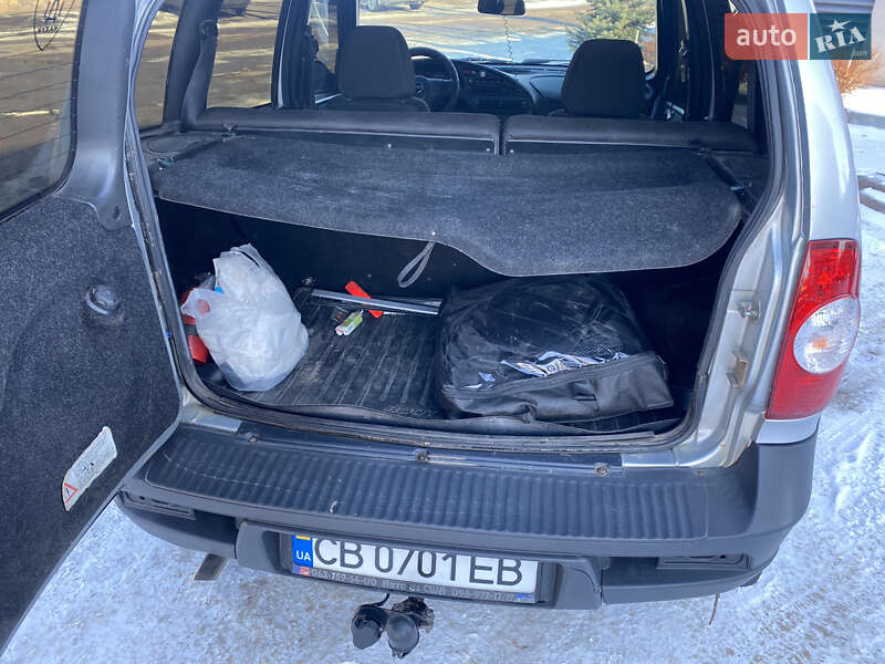 Позашляховик / Кросовер Chevrolet Niva 2011 в Козелеці