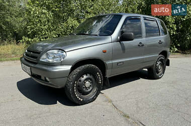 Позашляховик / Кросовер Chevrolet Niva 2004 в Кривому Розі