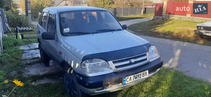 Chevrolet Niva 2005