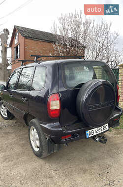 Позашляховик / Кросовер Chevrolet Niva 2005 в 