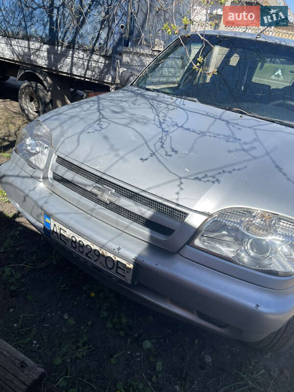Позашляховик / Кросовер Chevrolet Niva 2004 в Кривому Розі