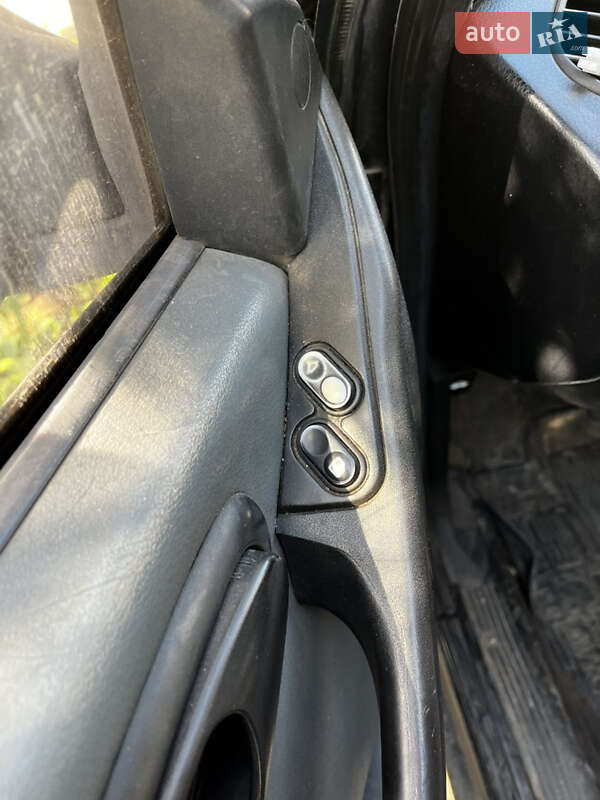 Позашляховик / Кросовер Chevrolet Niva 2004 в Чорноморському