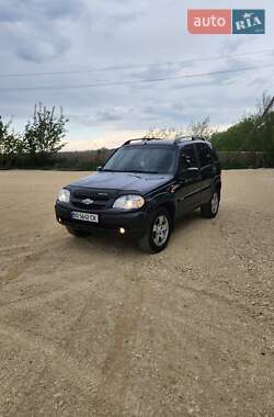 Внедорожник / Кроссовер Chevrolet Niva 2010 в Тернополе