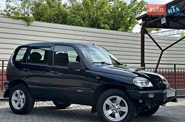Внедорожник / Кроссовер Chevrolet Niva 2008 в 