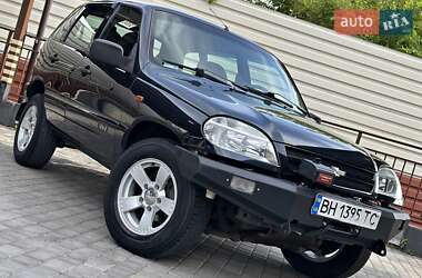Внедорожник / Кроссовер Chevrolet Niva 2008 в 