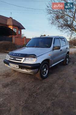 Позашляховик / Кросовер Chevrolet Niva 2006 в 