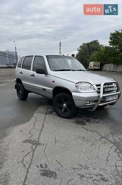 Позашляховик / Кросовер Chevrolet Niva 2008 в Києві