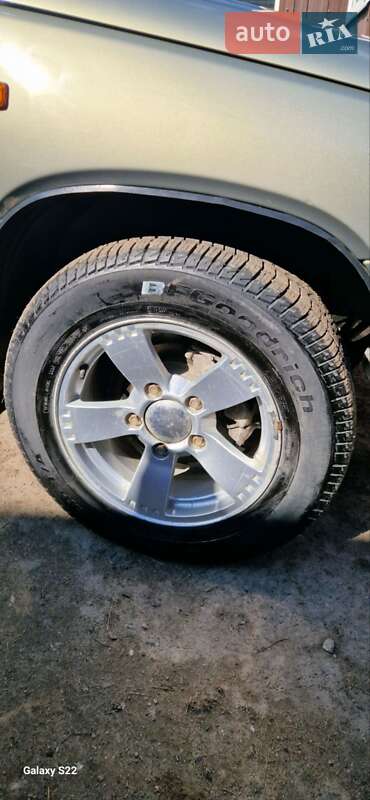 Внедорожник / Кроссовер Chevrolet Niva 2008 в Сумах