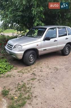 Позашляховик / Кросовер Chevrolet Niva 2008 в Черкасах