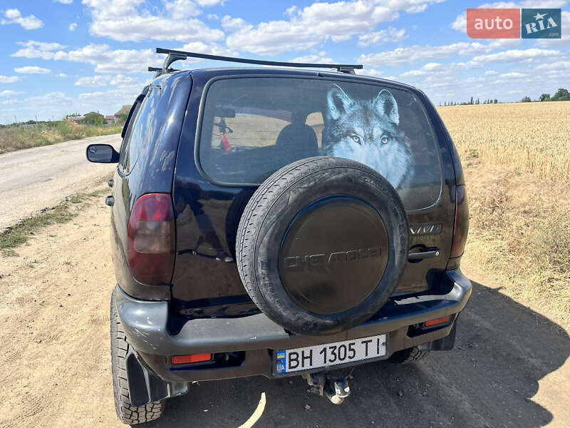 Позашляховик / Кросовер Chevrolet Niva 2004 в Чорноморському