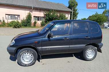Внедорожник / Кроссовер Chevrolet Niva 2007 в Косове