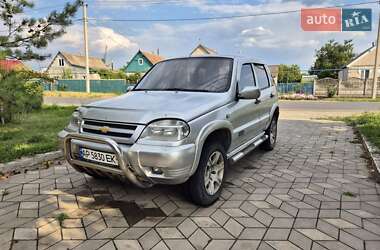 Внедорожник / Кроссовер Chevrolet Niva 2004 в Вольнянске