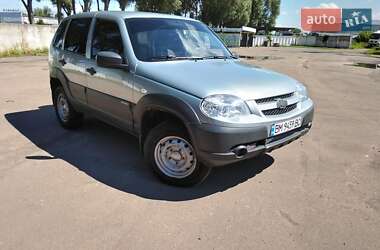 Внедорожник / Кроссовер Chevrolet Niva 2015 в Конотопе