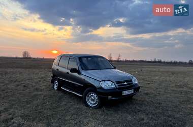 Позашляховик / Кросовер Chevrolet Niva 2005 в Переяславі