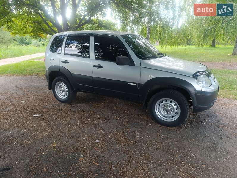 Chevrolet Niva 2011