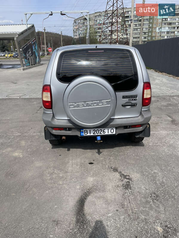 Позашляховик / Кросовер Chevrolet Niva 2008 в Полтаві