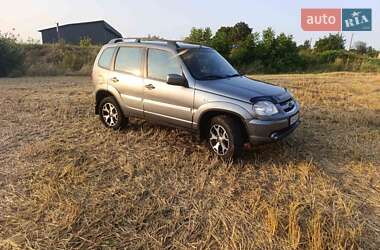 Внедорожник / Кроссовер Chevrolet Niva 2013 в Тульчине