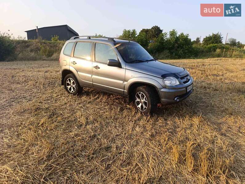Chevrolet Niva 2013