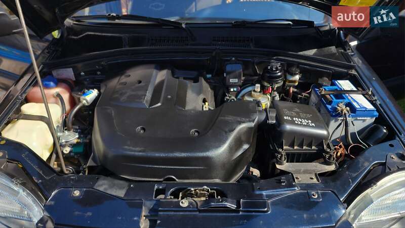 Позашляховик / Кросовер Chevrolet Niva 2008 в Чопі