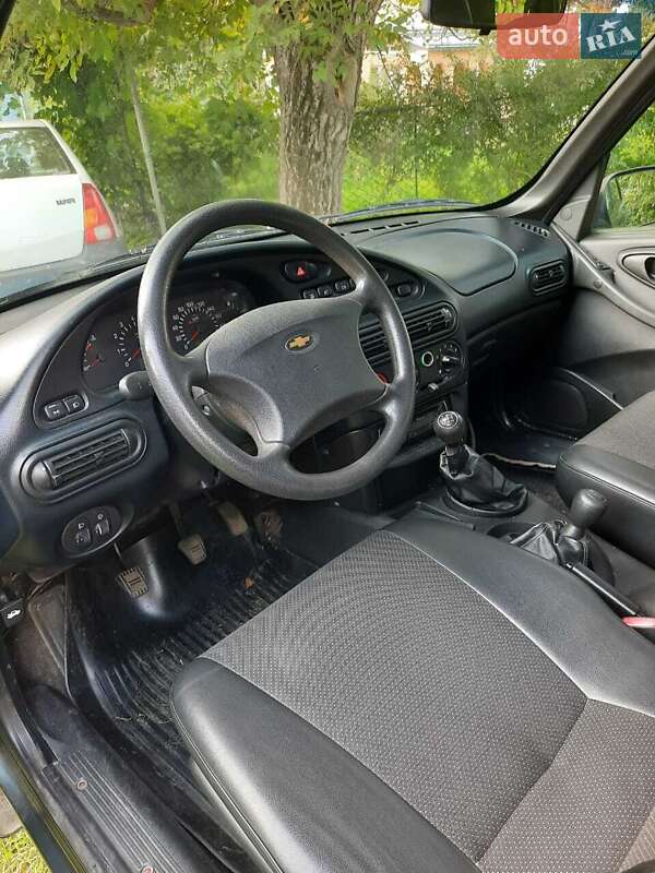 Позашляховик / Кросовер Chevrolet Niva 2008 в Івано-Франківську фото 3 Позашляховик / Кросовер Chevrolet Niva 2008 в Івано-Франківську