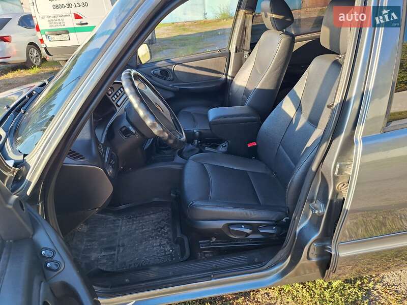 Позашляховик / Кросовер Chevrolet Niva 2006 в Харкові