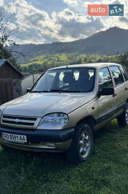Внедорожник / Кроссовер Chevrolet Niva 2004 в  фото 5 Внедорожник / Кроссовер Chevrolet Niva 2004 в
