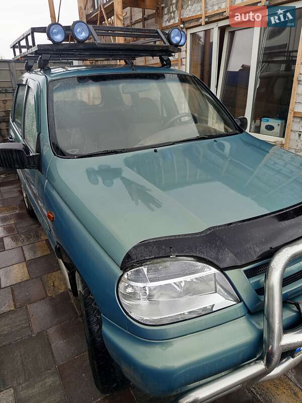 Позашляховик / Кросовер Chevrolet Niva 2006 в Дніпрі