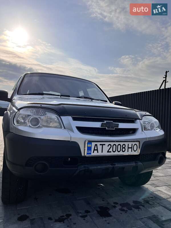 Позашляховик / Кросовер Chevrolet Niva 2018 в Перегінське