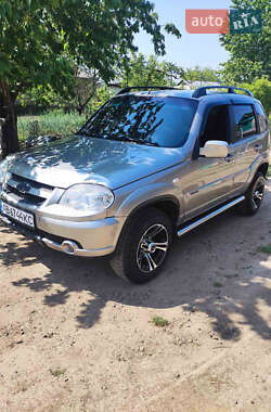 Внедорожник / Кроссовер Chevrolet Niva 2011 в Теплике