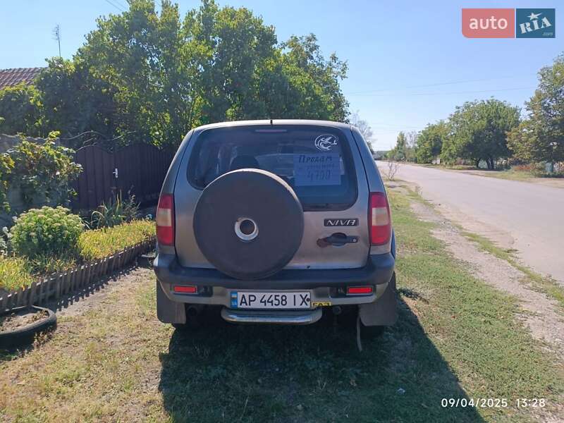 Позашляховик / Кросовер Chevrolet Niva 2006 в Томаківці