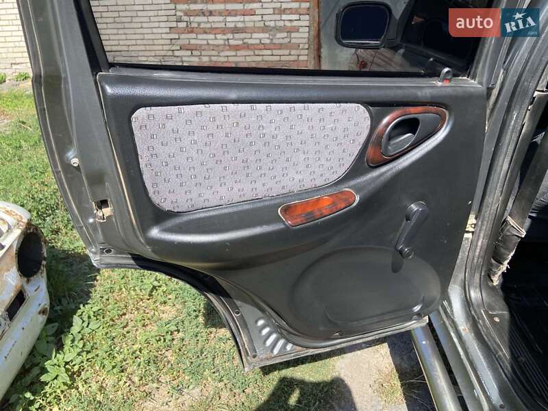 Позашляховик / Кросовер Chevrolet Niva 2006 в Шаргороді