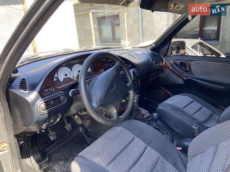 Позашляховик / Кросовер Chevrolet Niva 2006 в Шаргороді