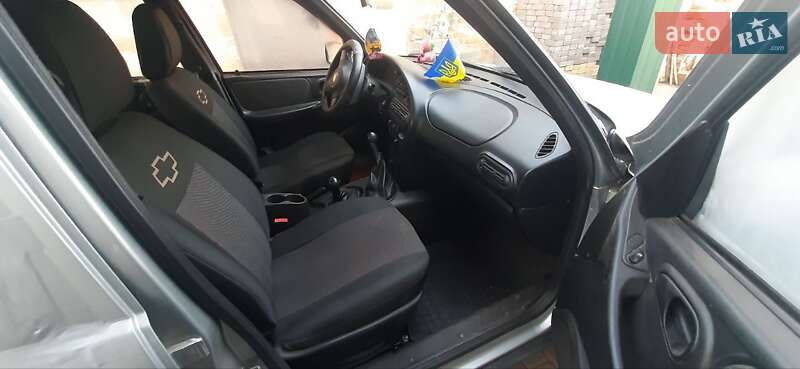 Внедорожник / Кроссовер Chevrolet Niva 2015 в Сумах