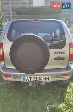 Внедорожник / Кроссовер Chevrolet Niva 2007 в 