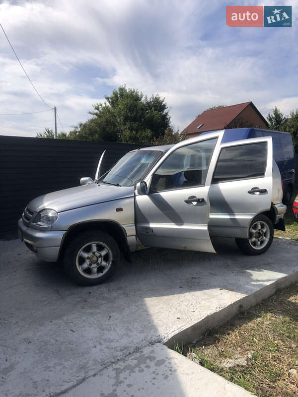 Позашляховик / Кросовер Chevrolet Niva 2006 в Борисполі