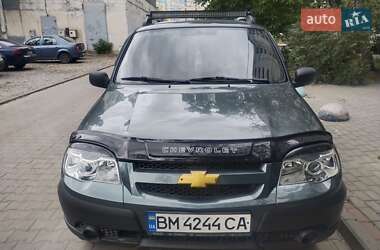 Позашляховик / Кросовер Chevrolet Niva 2015 в Сумах