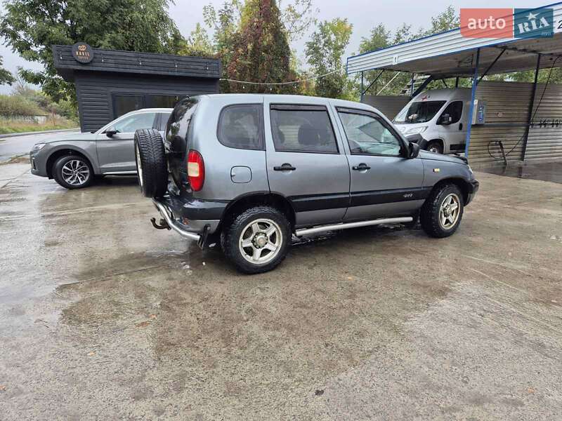 Позашляховик / Кросовер Chevrolet Niva 2007 в Бориславі