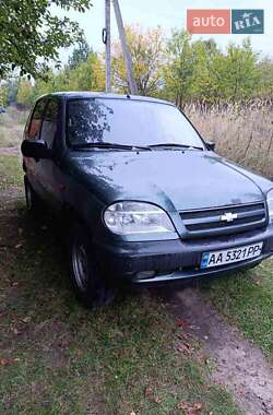 Внедорожник / Кроссовер Chevrolet Niva 2008 в Киеве